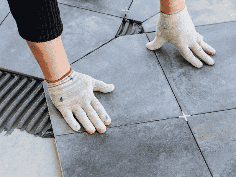 Rachat de crédit rénovation : une solution pour financer la pose d’un nouveau carrelage